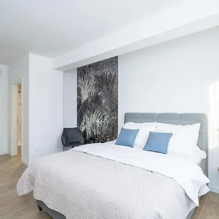 Olive Family House Apartment Mlini