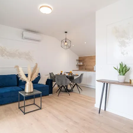 Olive Family House * Mlini